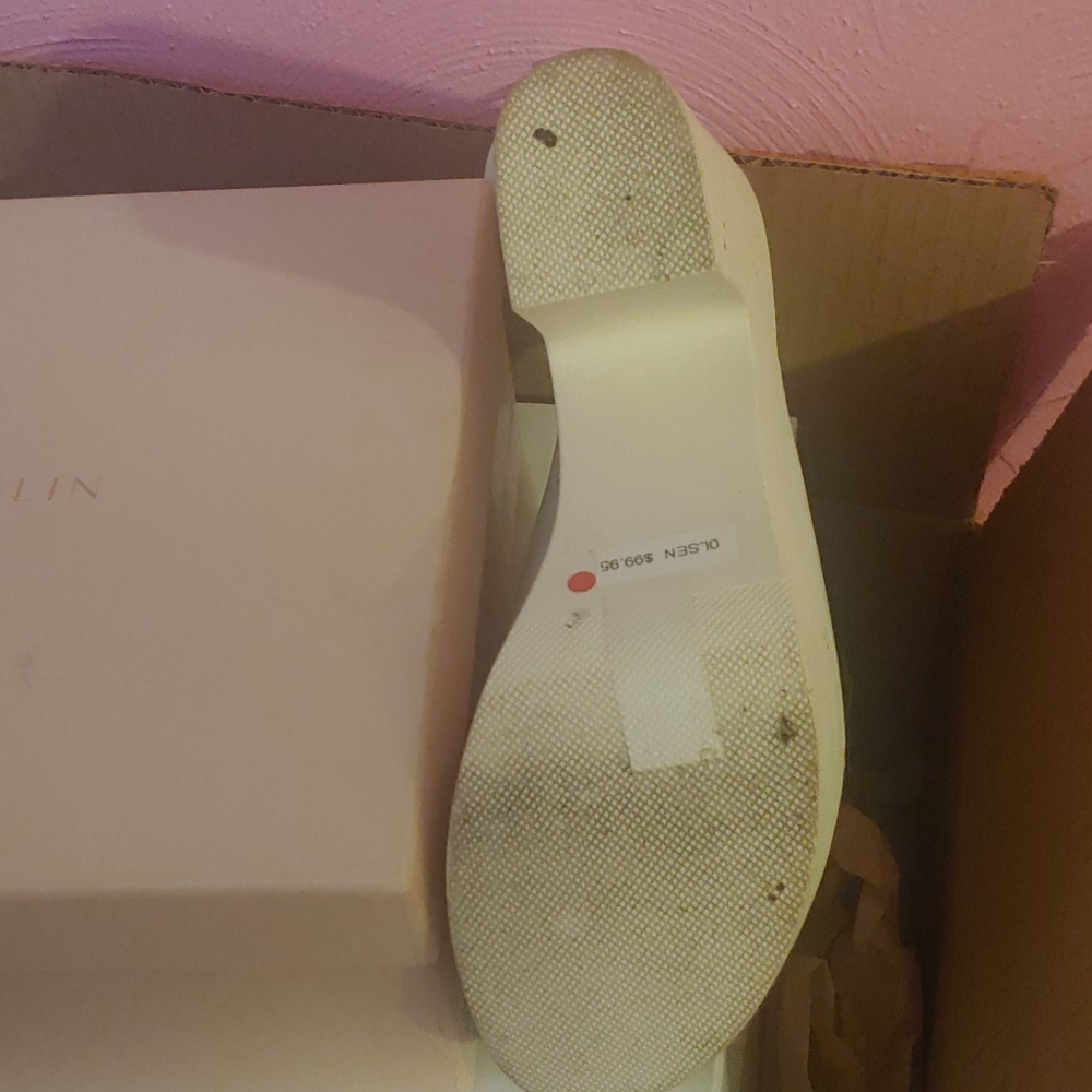 Shoes - Picture 3 of 4